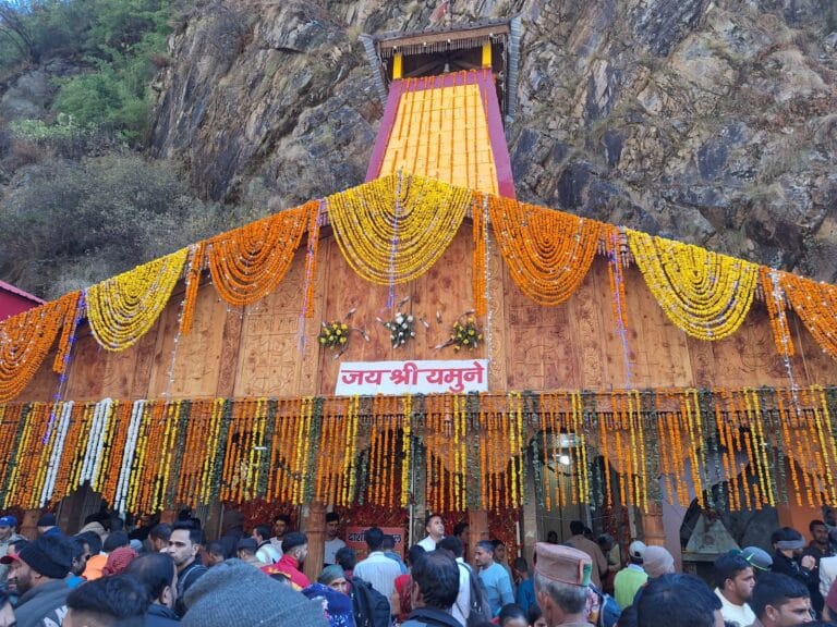 यमुनोत्री एवं गंगोत्री धाम के कपाट बंद होते ही चारधाम यात्रा का मौजूदा सत्र सकुशल संपन्न………….