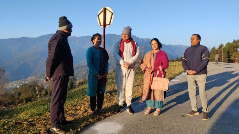 भराड़ीसैंण में मॉर्निंग वॉक के दौरान सीएम पुष्कर सिंह धामी ने स्थानीय लोगों से की मुलाकात………..