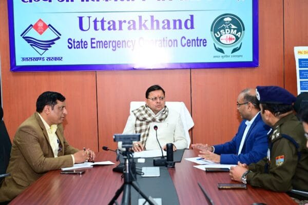 मुख्यमंत्री ने पुनः माणा हिमस्खलन की घटना का देर रात राज्य आपदा परिचालन केन्द्र पहुंचकर राहत एवं बचाव कार्यों की समीक्षा की……………………